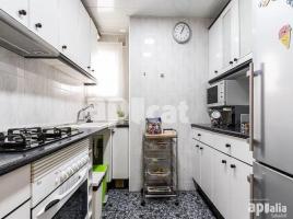 Pis, 83.00 m², près de bus et de train, Calle de les Salenques