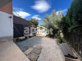 Houses (terraced house), 195.00 m², almost new
