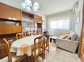 Flat, 62.00 m², close to bus and metro