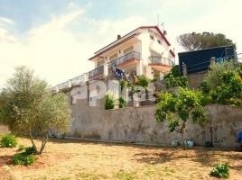 Houses (villa / tower), 166.00 m², Calle Calle