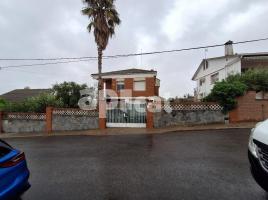 Houses (detached house), 193.00 m², near bus and train, Masquefa
