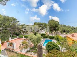 Houses (country house), 300.00 m²
