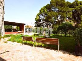 Houses (country house), 1536.00 m², near bus and train, Residencial