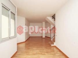 Flat, 127.00 m², close to bus and metro, almost new, El Carmel
