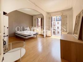 Flat, 89.00 m², near bus and train, Calle del Consell de Cent