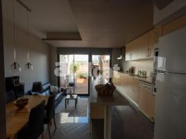  (unifamiliar adossada), 153.00 m², fast neu