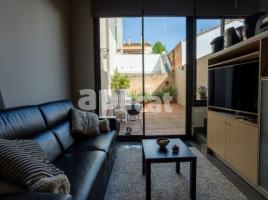  (unifamiliar adossada), 153.00 m², fast neu