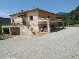 Casa (chalet / torre), 322.00 m², seminuevo