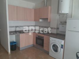 Apartamento, 65.00 m², cerca de bus y tren, seminuevo