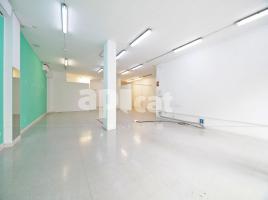 For rent business premises, 180.00 m², Calle de Pompeu Fabra