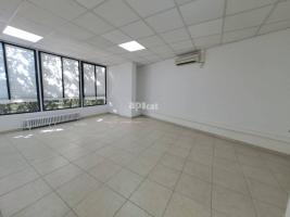 For rent office, 70.00 m²