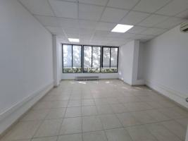 For rent office, 70.00 m²