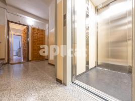 Pis, 87.00 m², prop de bus i tren, Calle de Manuel Galadies