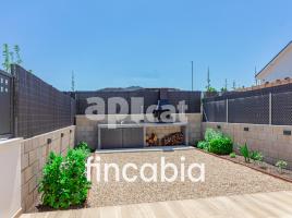 Casa (unifamiliar adosada), 165.00 m², cerca de bus y tren, seminuevo