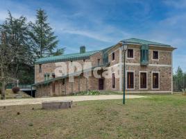 Casa (xalet / torre), 671.00 m²