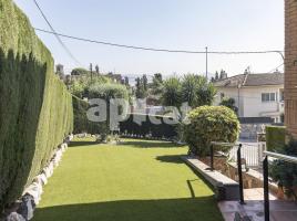 Houses (villa / tower), 387.00 m², Calle dels Lilàs