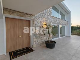 Casa (xalet / torre), 271.00 m², nou