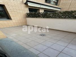 Flat, 106.00 m², near bus and train, almost new, Calle BOGATELL