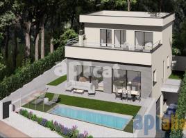 Casa (chalet / torre), 310.00 m², nuevo, Calle Fragata