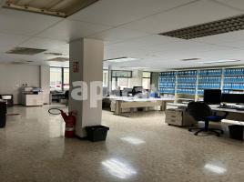 For rent business premises, 300.00 m², Gràcia