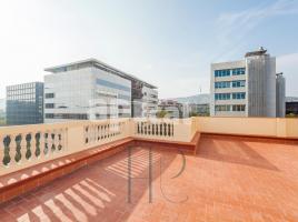 Àtic, 330.00 m², 附近的公共汽車和火車, Calle de Gandesa