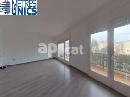 Flat, 96.00 m², near bus and train, Calle Moragas i Barret