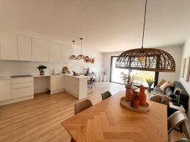 Terraced house, 196.00 m², almost new