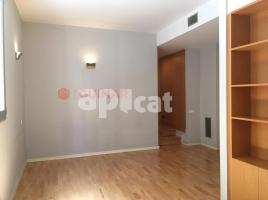 Flat, 72.00 m², near bus and train, almost new, El Clot