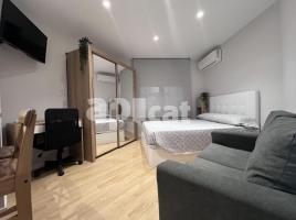 Apartament, 30.00 m², prop bus i metro, Calle del Caire