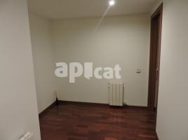 Pis, 105.00 m², prop de bus i tren