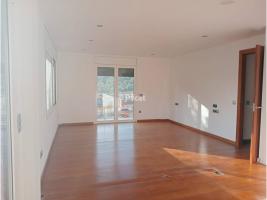 Flat, 160.00 m², almost new