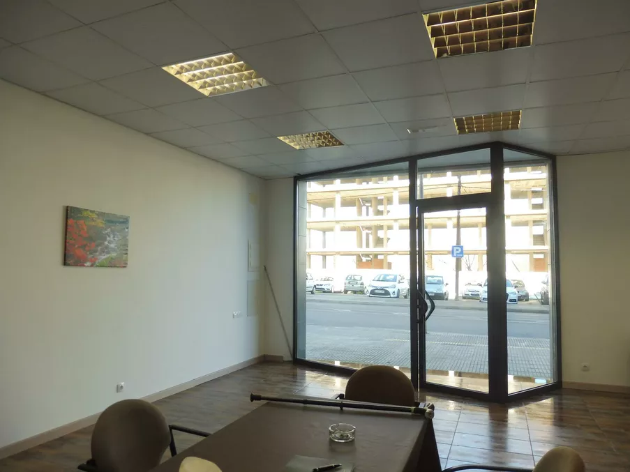 Local comercial, 65 m²