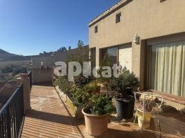 Casa (xalet / torre), 327.00 m², prop de bus i tren, Calle del Carme