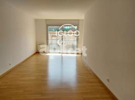 Mieten pis, 101 m², fast neu, Zona