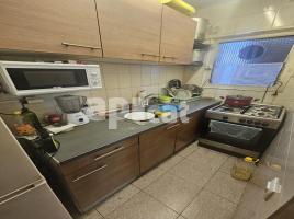 Pis, 48.00 m², prop de bus i tren