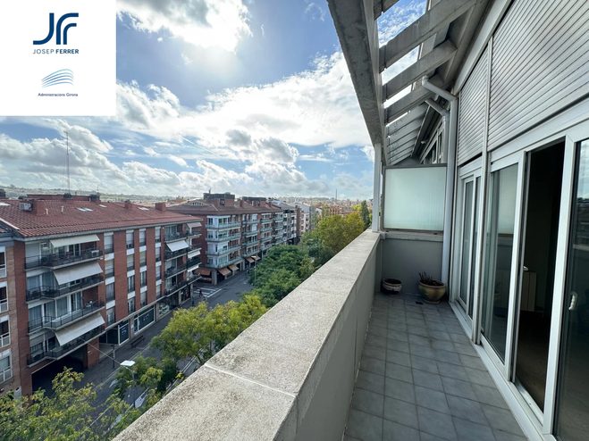 Flat, 181 m²