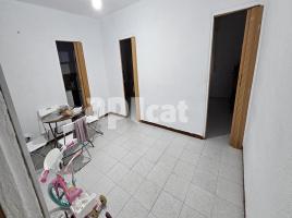 Piso, 48.00 m², cerca de bus y tren