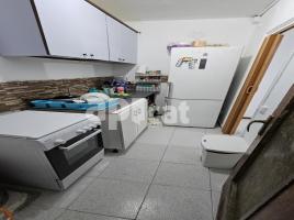 Piso, 48.00 m², cerca de bus y tren