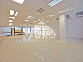For rent business premises, 512 m², Zona