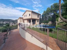 Houses (villa / tower), 407.00 m², almost new