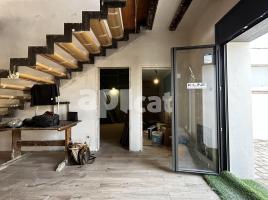 Houses (terraced house), 250.00 m², almost new