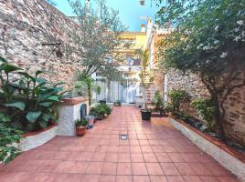 Casa (chalet / torre), 243.00 m², Calle de Caldes