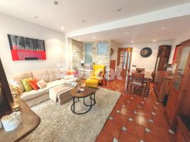 Casa (chalet / torre), 243.00 m², Calle de Caldes