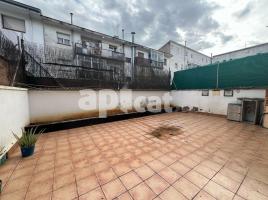 Flat, 88.00 m², near bus and train