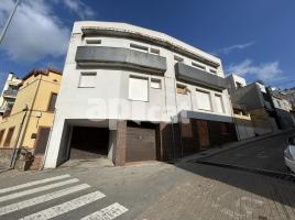 Propietat vertical, 1200.00 m², nou, Calle del Sol, 3