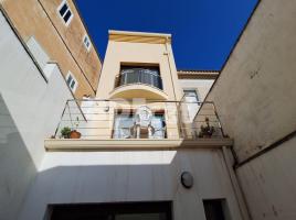 Casa (unifamiliar adossada), 272.00 m², Calle d'Alfons Maseras