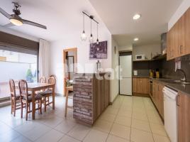 Flat, 98.00 m², almost new