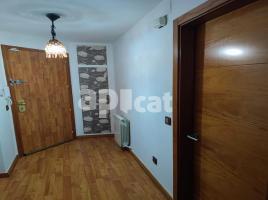 Pis, 75.00 m², prop de bus i tren