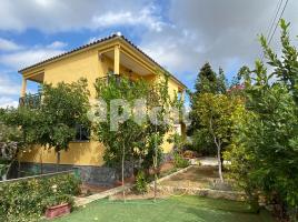 Houses (villa / tower), 220.00 m²