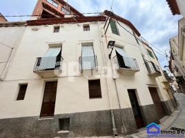 Casa (unifamiliar adosada), 602.00 m², Calle de Baix